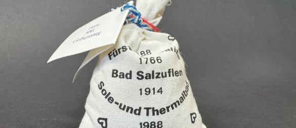 Ein Sack Salz zum Stadtjubiläum. - © Sven Kienscherf