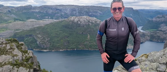 Hartmut Ortstadt, ein Mega-Radler. In achteinhalb Wochen fuhr er 6000 Kilometer und erlebte eine atemberaubende Landschaft mit zahllosen Fjorden und tiefen Bergeinschnitten an der Küste Norwegens. Fotorechte: Ortstadt - © Ortstadt