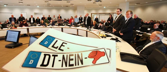 Im März 2019 stimmt der Kreistag ab: DT und LE-Kennzeichen statt des LIP wird es nicht geben. Doch immer noch fragen Lipper danach. - © Vera Gerstendorf-Welle