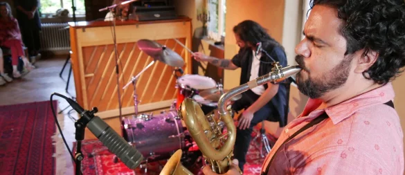 Dalborn groovt mit dem Soul-Train-Trio aus Mexico Citiy. Mit Marco Paul, Nicolas Silveria und Jaime Aldaraca von links). - © Thomas Krügler