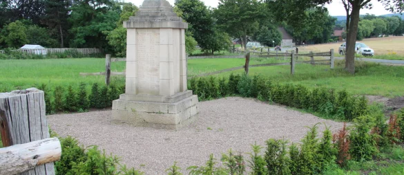 Das Ehrenmal in Müssen wurde ringsherum bereit erneuert und aufgewertet. - © Archivfoto: Cordula Gröne
