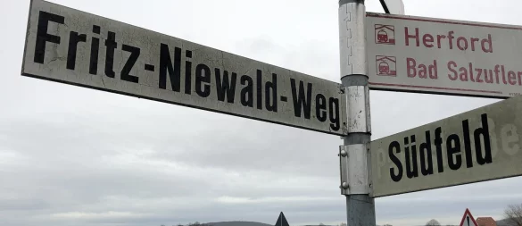 Das Wohngebiet Südfeld am Fritz-Niewald-Weg wird erneut erweitert. Dafür soll es besser mit einem Kreisverkehr auf der Lockhauser Straße angeschlossen werden. - © Sven Kienscherf