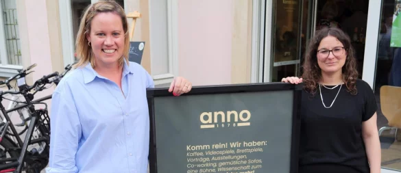 Projektleiterin Miriam Hanke (links) und Professorin Dr. Martina Sokolowsky hatten zum Vortrag über Sensorik eingeladen. - © Thomas Krügler