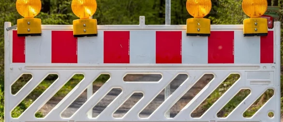 Der Verkehr in der Straße Holzhauser Berg wird umgeleitet. - © Symbolbild: Pixabay