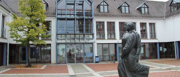 Hier tagt der Rat: Das Rathaus in Augustdorf. - © Archivfoto: Nadine Uphoff