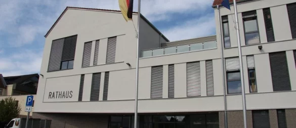 In Lage muss gespart werden. Im Stadtrat stand deshalb das Thema Haushaltskonsolidierung auf der Agenda. - © Astrid Sewing
