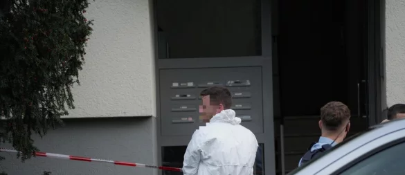 Die Polizei ermittelt am 10. Oktober in einem Mehrfamilienhaus an der Werler Straße. - © Die Blaulichtfotografen