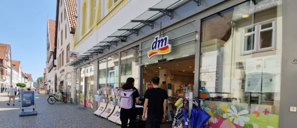 Der "dm"-Markt in der Lemgoer Mittelstraße schließt. - © Nadine Uphoff