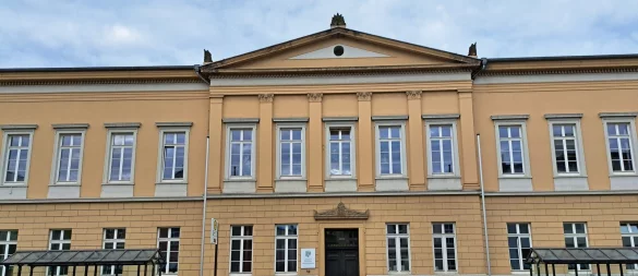 Ein 22-Jähriger musste sich wegen des Vorwurfs der Vergewaltigung vor Gericht verantworten. - © Carolin Brokmann-Förster