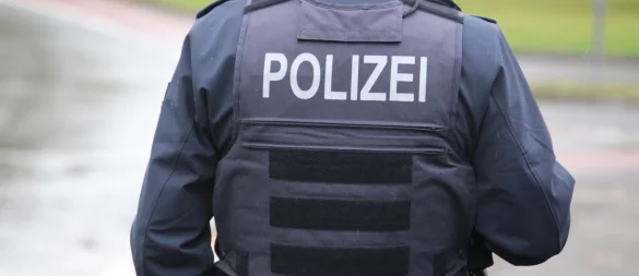 Symbolbild: Die Polizei hat am Mittwochmorgen mehrere Objekte in OWL durchsucht. - © Lukas Brekenkamp