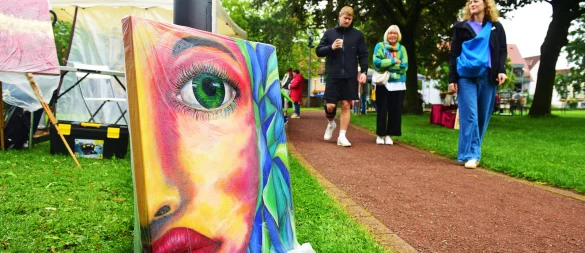 Bei der Kunstmauer in Blomberg gibt es viel zu sehen. - © Nicole Ellerbrake