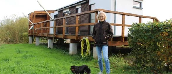 Bereits seit vier Jahren vermietet Beatrix Boekstegers das Tiny-House am Teich. - © Kyrill von Matuschka