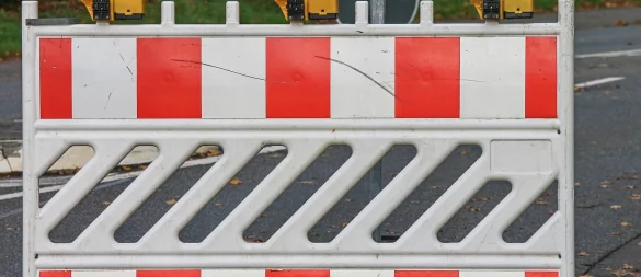 Die Bergstraße ist in Teilen nicht befahrbar. - © Symbolbild: Pixabay