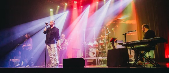 Die Musikband "The Music of Genesis" besteht aus Niklas Turmann (von links), Elmar Ferner, Michael Schugardt und Jochen Pietsch. - © Bildrechte: Genesis