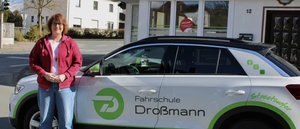 Tanja Denecke von der Fahrschule Drossmann in Schieder-Schwalenberg und Bad Pyrmont. - © Nina Schroeder