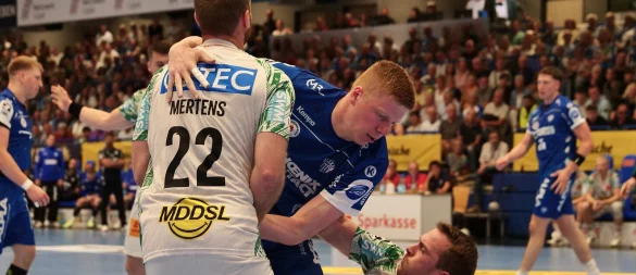 Niels Versteijnen wird auch in Leipzig auf heftige Gegenwehr stoßen. Gegen Magdeburg machten ihn Lukas Mertens und Felix Claar fest. - © Jörg Hagemann