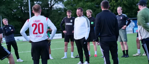 Kariem Moussa geht mit dem SV Eintracht Jerxen-Orbke gut gelaunt in die neue Bezirksligasaison. - © Jörg Hagemann
