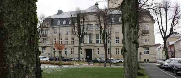 Das Amtsgericht Detmold hat im bundesweiten Vergleich der Plattform Jura-Fuchs unter knapp 1000 Gerichten besonders schlecht abgeschnitten. Wirklich repräsentativ ist der Google-Rezensionen-Vergleich zwar nicht, aber er weist auf Problemfelder hin. - © Janet König