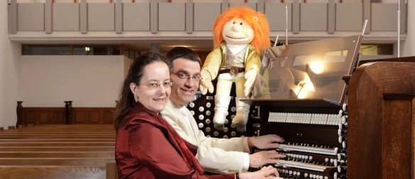 Das Orgel-Duo Iris und Carsten Lenz tritt in der Kirche Lockhausen auf. - © Kirchengemeinde Lockhausen