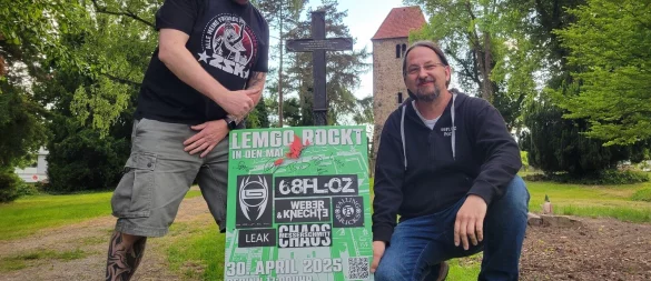 Jörn Stücke und Dirk Bensel tragen ihr Festival nach sechs Jahren zu Grabe. - © Vasco Stemmer