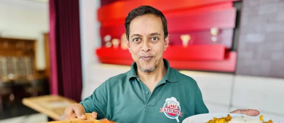 Eröffnung des „Pizza Kitchen“ von Reaz Ahmed an der Viktoriastraße in Bielefeld. - © Stefan Becker