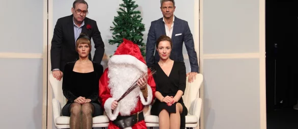 Das weihnachtlich, turbulente Bühnenstück „… und es gibt ihn doch!“ vom renommierten Theaterautor René Heinersdorff gastiert am 14. November in der Konzerthalle Bad Salzuflen. - © Landesbühne Rheinland-Pfalz