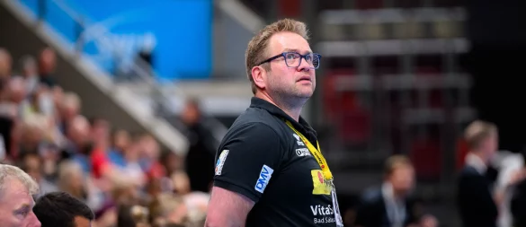 Wo führt der Weg einer Sportart und der Liga hin? Blombergs Trainer Steffen Birkner. - © Marco Wolf