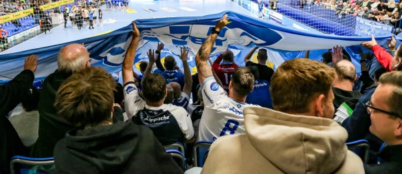Auf die Fans des TBV ist immer Verlass: Sie sorgen für beste Stimmung im Hexenkessel. - © Paul Cohen