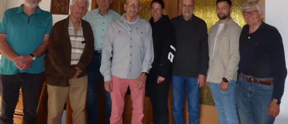 Geschäftsführender Vereinsvorstand und Gründungsmitglieder: Bernd Krähe (Gründungsmitglied, von links), Heinz-Jürgen Tötemeier (Gründungsmitglied) Ulrich Bröker-Kuhlemann (Technik-Koordinator), Gerd Rädeker (Schriftführer), Anke Wortmann-Gerlach (stellvertretende Vorsitzende) Dr. Michael Haack (Vorsitzender), Willi Zerr (Schatzmeister) und Peter Radszuweit (Gründungsmitglied). - © Bildrechte: Peter Radszuweit
