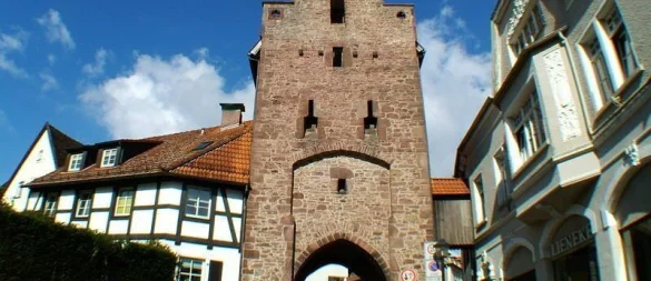 Das Niederntor in Blomberg ist für eine Woche gesperrt. - © Manfred Brinkmeier