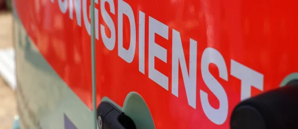 Eine 17-Jährige wurde durch den Sturz verletzt. - © Symbolbild: Pixabay