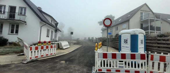 Die neue Zufahrt zum Baugebiet am Pöstenweg. - © Katrin Kantelberg