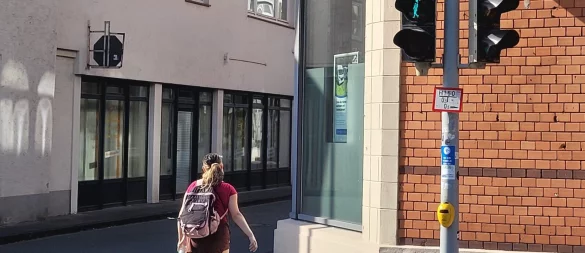 An der Echternstraße gibt der Schütze auf den Ampeln die Rot- und Grünphase für die Fußgänger vor. - © Katrin Kantelberg