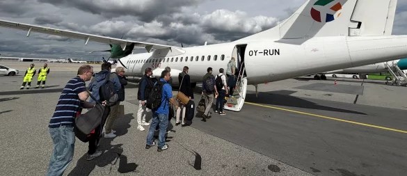 Das Flugzeug der Skyhub PAD, hier am Airport in München, hat 70 Sitzplätze. - © Jens Reddeker