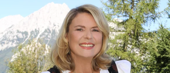 Angela Wiedl tritt im Dezember mit der Schäferfamilie in Bad Meinberg auf. - © Bildrechte: Angela Wiedl