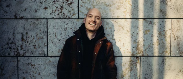 Lars Amend liest und diskutiert in Detmold. - © Melanie Koravitsch