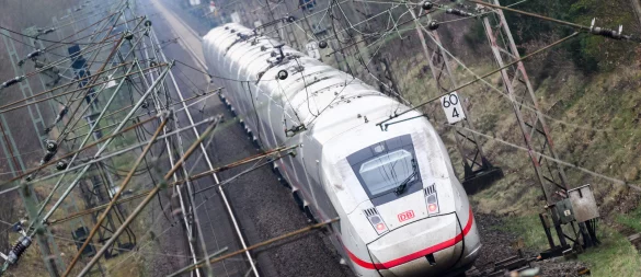 Ab Dezember 2025 gibt es einige Änderungen im Nahverkehr in OWL. Grund ist der Fahrplanwechsel bei der Deutschen Bahn. - © Julian Stratenschulte/dpa