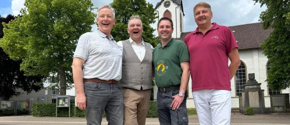 Wollen sich für die Interessen der Leopoldshöher Bürger einsetzen: Matthias Bock (v.l.), Ulrich Meier zu Evenhausen, Sven Meier zu Evenhausen, Martin Betge. Foto: Anna-Lena Hinder - © Anna-Lena Hinder