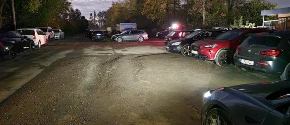 Derzeit gibt es zu wenig Parkplätze am Eggestadion. - © Archivbild: Jost Wolf