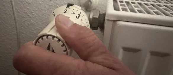 Wie bekommen wir in Zukunft unsere Stuben warm? Gas- und Ölheizungen als alleinige Wärmequelle zu betreiben, wird schwierig, sagen Energieberater. - © Martin Hostert