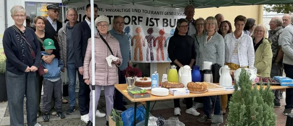 Das Bündnis "Augustdorf ist bunt" informiert mit einem Stand vor der Post am Marktplatz. - © Bündnis "Augustdorf ist bunt"