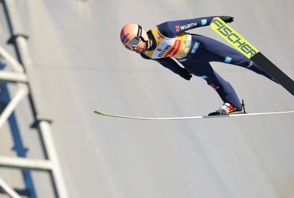 Pius Paschke in Oberstdorf. - © Daniel Karmann/dpa