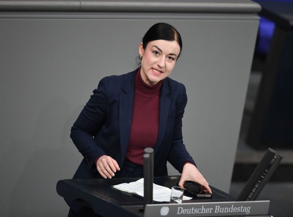 Nach Kritik entschuldigt sich Piechotta zum zweiten Mal. (Archivbild) - © Ann-Marie Utz/dpa