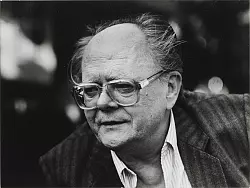 Schriftsteller: Das Bild zeigt „Jerry Cotton"-Autor Heinz-Werner Höber im Jahre 1991. - © Deutsche Fotothek/Klaus Morgenstern