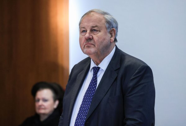 Hanno Berger: Die Schlüsselfigur im Cum-Ex-Skandal wurde zu mehrjährigen Haftstrafen wegen schwerer Steuerhinterziehung verurteilt (Archivbild) - © Oliver Berg/dpa