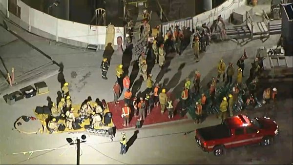 Mehrere Tunnelarbeiter waren nach einem Einsturz zunächst eingeschlossen. - © -/KABC/ABC7 Los Angeles via AP/dpa