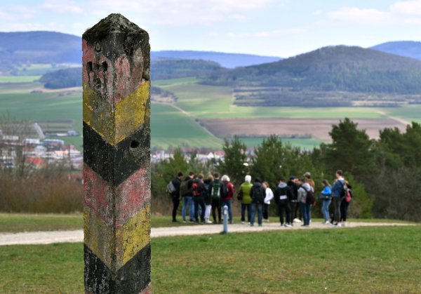 Ehemalige innerdeutsche Grenze - © Foto: Martin Schutt/zb/dpa