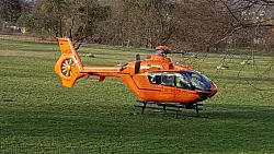 Ein Rettungshubschrauber ist an der Pagenhelle gelandet. - &copy; Nadine Uphoff