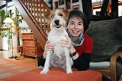 Birgit Flasche aus D&ouml;rentrup mit Kromfohrl&auml;nder-Dame "Easy". - &copy; Foto: Frevert