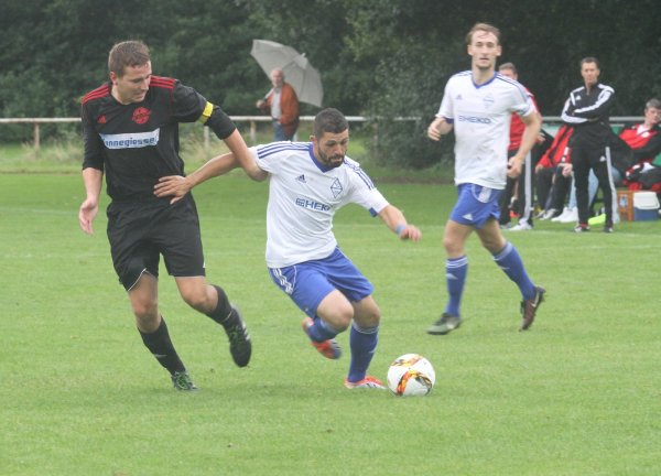 Künftig nicht mehr in blau unterwegs: Yusuf Tunami, hier im Spiel gegen den SC Vlotho, wechselt zur Konkurrenz. - © Archiv: Dietmar Welle